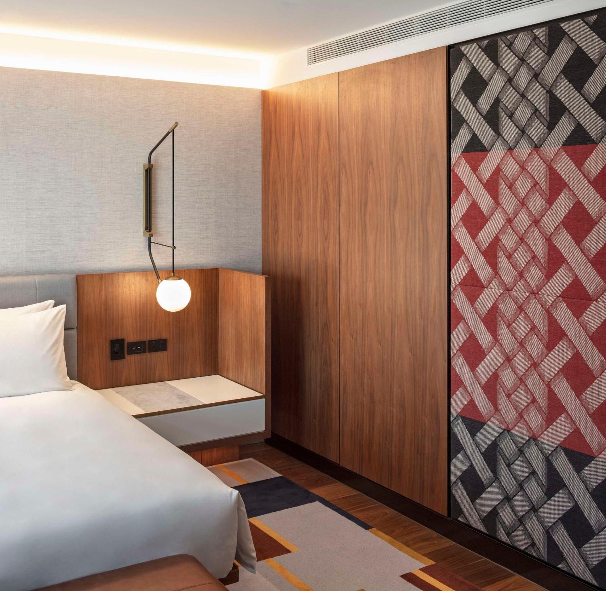Park Hyatt Auckland Otel Dış mekan fotoğraf A bedroom at the hotel
